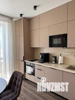 1-к квартира, посуточно, 37м2, 4/6 этаж