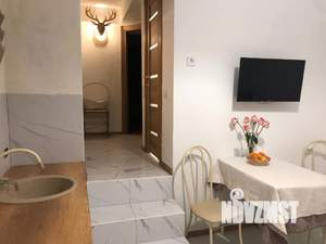 1-к квартира, посуточно, 40м2, 1/2 этаж