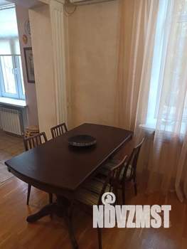 3-к квартира, посуточно, 120м2, 1/3 этаж