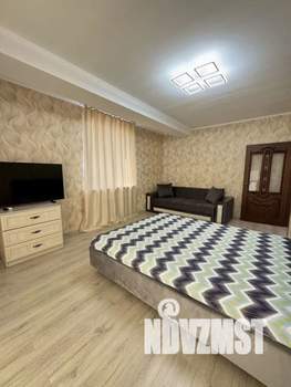 1-к квартира, посуточно, 42м2, 1/9 этаж