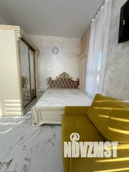 Студия квартира, посуточно, 39м2, 1/10 этаж
