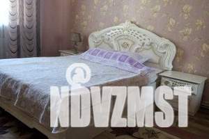 3-к квартира, посуточно, 10м2, 1/3 этаж