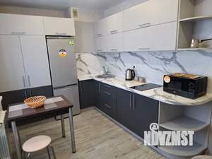 1-к квартира, посуточно, 39м2, 7/10 этаж