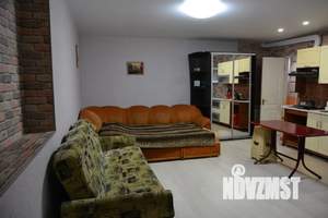 Студия квартира, посуточно, 30м2, 1/1 этаж