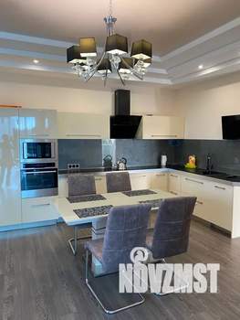 3-к квартира, посуточно, 132м2, 4/6 этаж