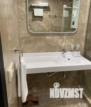 1-к квартира, посуточно, 48м2, 3/3 этаж