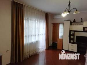 Студия квартира, посуточно, 38м2, 1/2 этаж