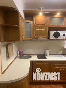 1-к квартира, посуточно, 42м2, 1/10 этаж