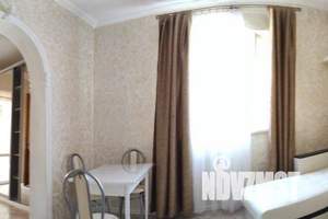 2-к квартира, посуточно, 50м2, 1/2 этаж