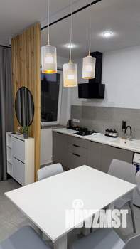 Студия квартира, посуточно, 32м2, 1/3 этаж