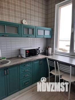 Студия квартира, посуточно, 43м2, 6/9 этаж