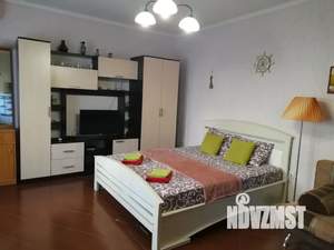 Студия квартира, посуточно, 38м2, 1/2 этаж