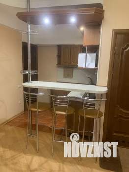 1-к квартира, посуточно, 42м2, 1/10 этаж