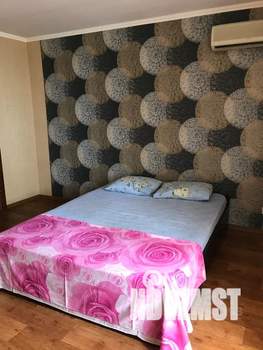 1-к квартира, посуточно, 36м2, 3/9 этаж