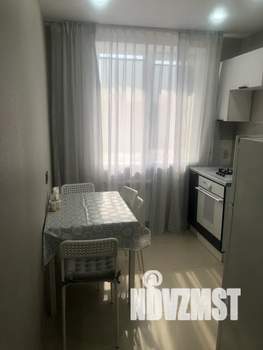 1-к квартира, посуточно, 38м2, 8/9 этаж