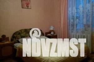 2-к квартира, посуточно, 10м2, 1/2 этаж