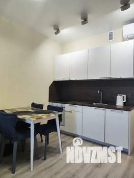 1-к квартира, посуточно, 38м2, 6/7 этаж