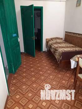 2-к квартира, посуточно, 20м2, -1/2 этаж
