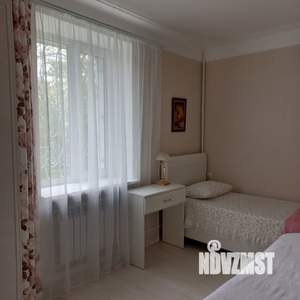 3-к квартира, посуточно, 60м2, 1/3 этаж