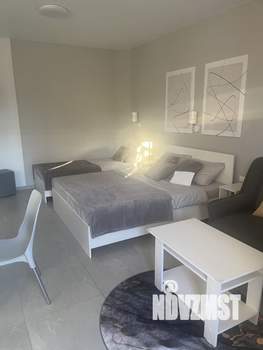 Студия квартира, посуточно, 32м2, 1/3 этаж