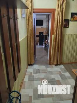 1-к квартира, посуточно, 25м2, 1/2 этаж