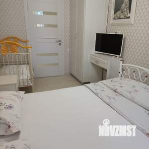 1-к квартира, посуточно, 38м2, 1/3 этаж