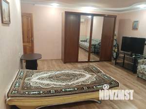 1-к квартира, посуточно, 48м2, 3/5 этаж