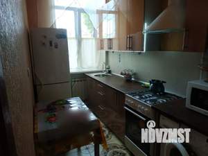 2-к квартира, посуточно, 40м2, 1/2 этаж