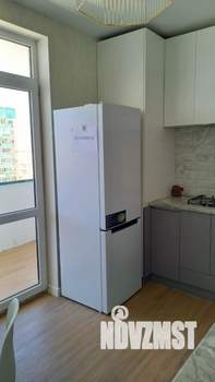 1-к квартира, посуточно, 37м2, 6/9 этаж