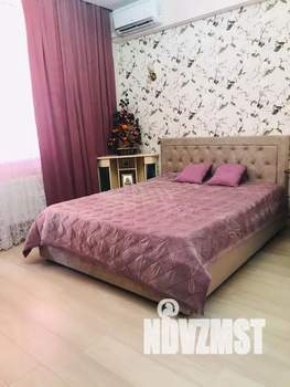 1-к квартира, посуточно, 50м2, 2/5 этаж