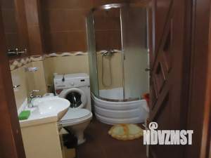 2-к квартира, посуточно, 50м2, 1/9 этаж