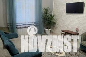 2-к квартира, посуточно, 10м2, 1/2 этаж