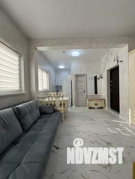 Студия квартира, посуточно, 39м2, 1/10 этаж