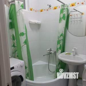 3-к квартира, посуточно, 60м2, 1/3 этаж