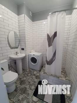 Студия квартира, посуточно, 43м2, 6/9 этаж