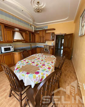 3-к квартира, на длительный срок, 140м2, 2/5 этаж