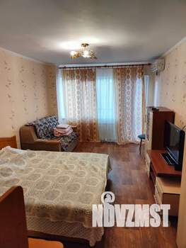 1-к квартира, посуточно, 48м2, 1/2 этаж