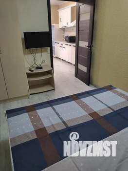 1-к квартира, посуточно, 30м2, 1/2 этаж