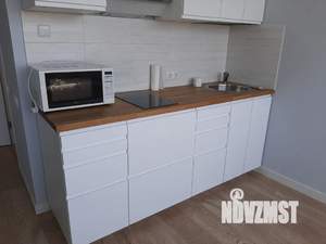 Студия квартира, посуточно, 28м2, 4/8 этаж