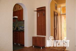 2-к квартира, посуточно, 50м2, 1/1 этаж