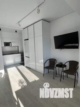 Студия квартира, посуточно, 40м2, 6/8 этаж