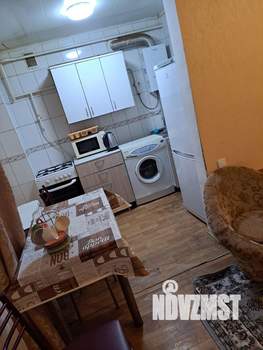 Студия квартира, посуточно, 50м2, 1/4 этаж