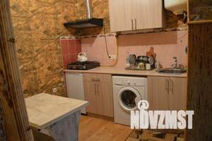 1-к квартира, посуточно, 10м2, 1/1 этаж