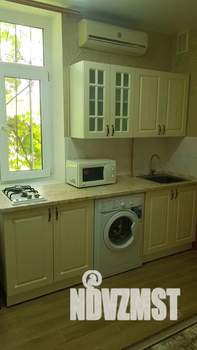 2-к квартира, посуточно, 40м2, 1/1 этаж