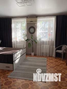 1-к квартира, посуточно, 60м2, 1/2 этаж