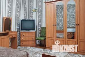 2-к квартира, посуточно, 42м2, 1/2 этаж