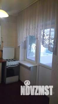 Студия квартира, посуточно, 38м2, 1/2 этаж