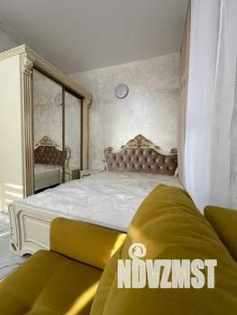 Студия квартира, посуточно, 39м2, 1/10 этаж