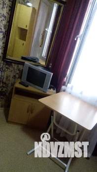 1-к квартира, посуточно, 12м2, 1/2 этаж