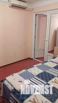 2-к квартира, посуточно, 44м2, 1/2 этаж